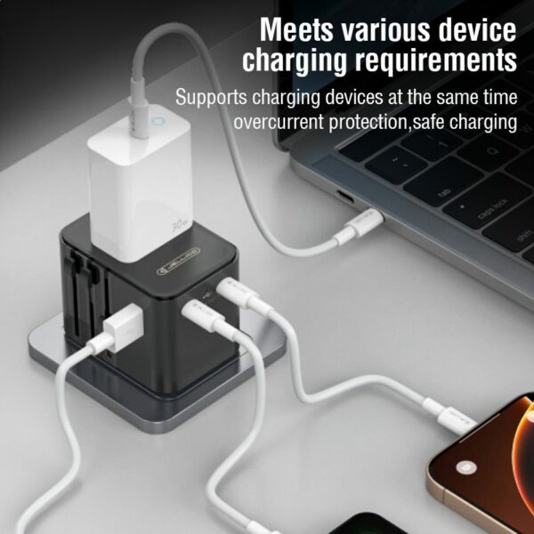 JELLICO universal travel adapter S9 PD 2xUSB-C + 1xUSB 3.4A Max 2500W Black
